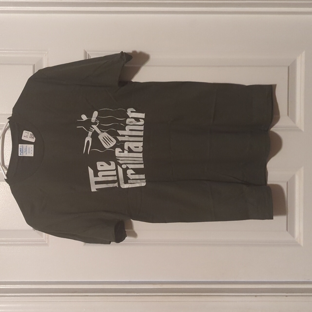 ❤️NWT Grillfather tee